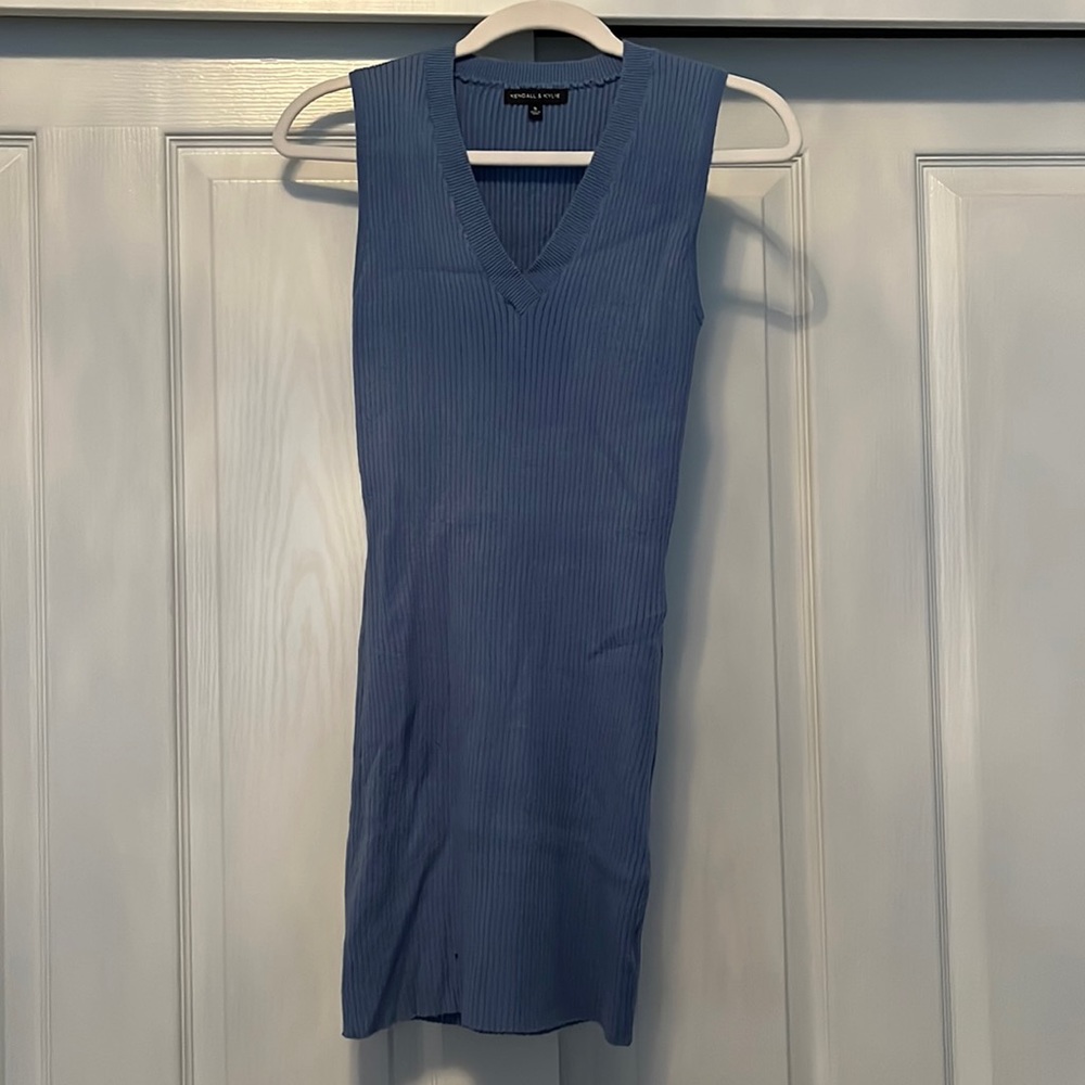 blue dress